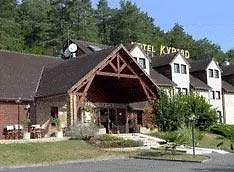 四季佩里杰特雷利萨克酒店 3*